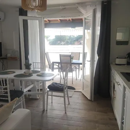 Apartament Jade Dans Proche Tennis/ Centre Naturiste *