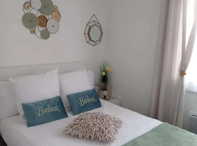 Jade Dans Résidence Proche Tennis/ Centre Naturiste Agde