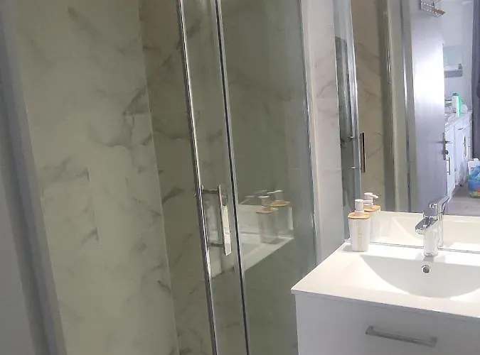 Jade Dans Résidence Proche Tennis/ Centre Naturiste Agde